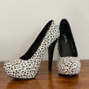 MIA Dalmatian Highest Heel Pump Size 9